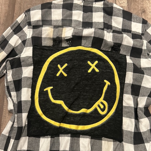 DO+BE Distressed Plaid Nirvana Flannel - Picture 5 of 6